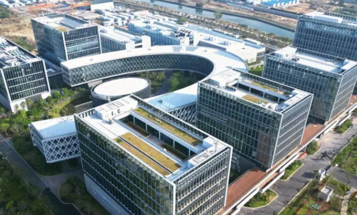 永定区松盛云网络工作室解析个人网站搭建技术选型与性能优化要点